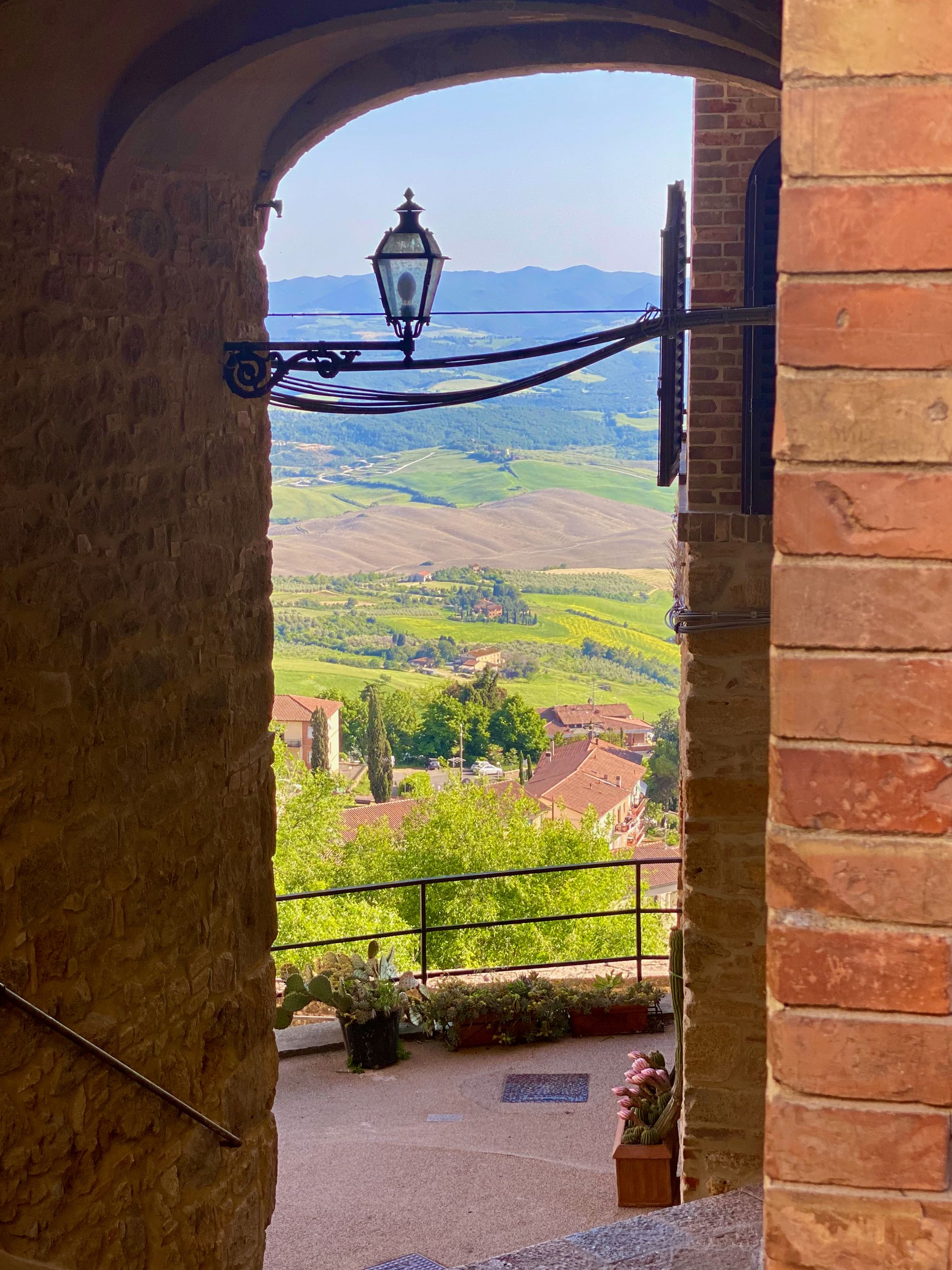 The first road trip part 02: our itinerary in Tuscany while working remote