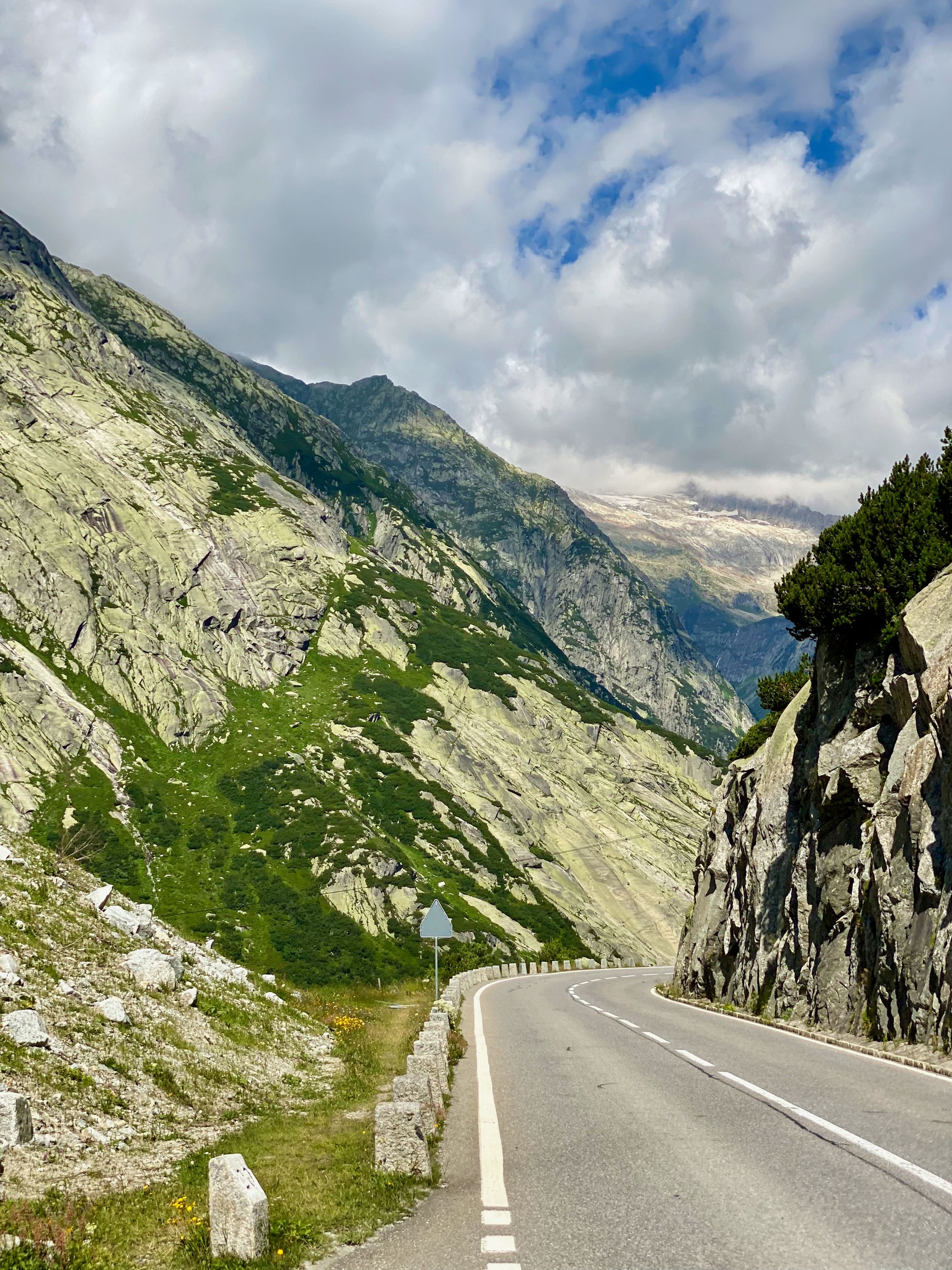 View of road throug the Grimsel Pass
